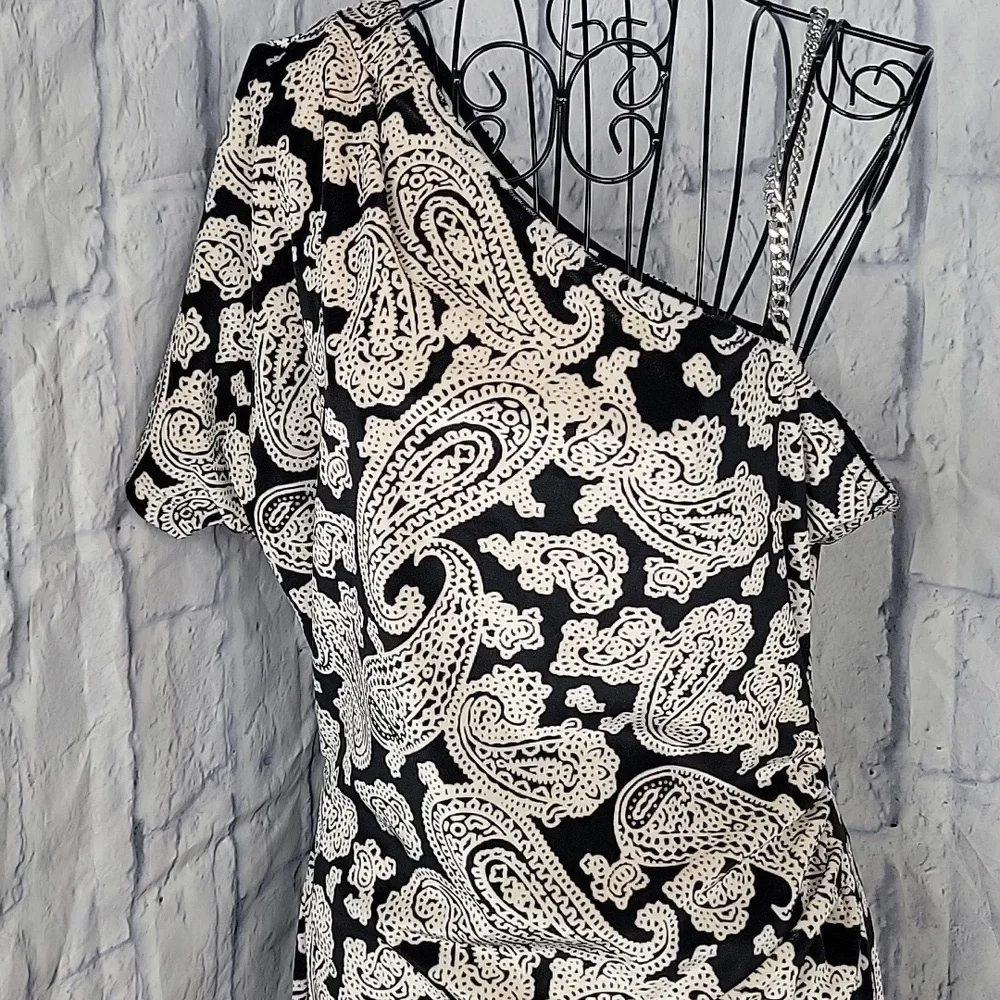 Michael Kors Black and‎ Cream One Shoulder Velvet Dress